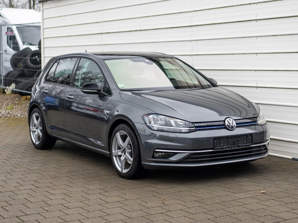 VW Golf IQ.DRIVE BlueMotion DSG *AHK*Panorama*8-fach*
