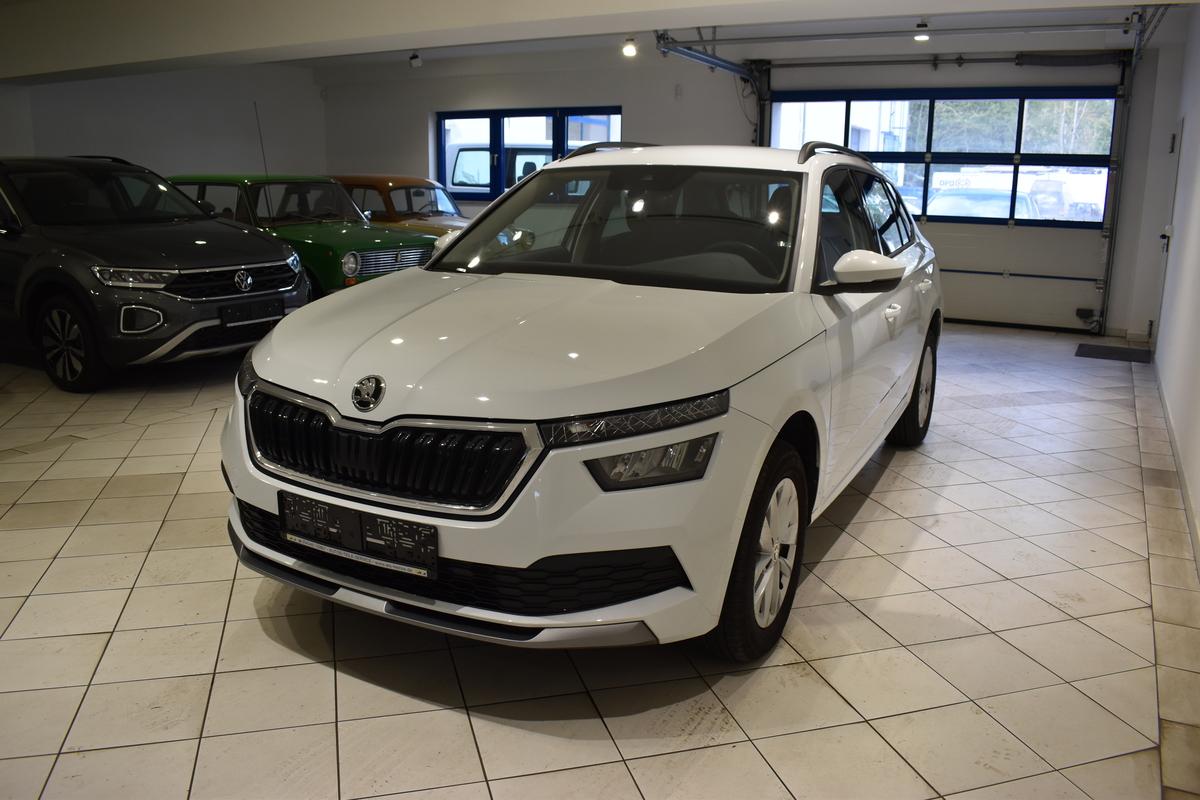 Skoda Kamiq Ambition AHK SHZ PDC LED Garantie