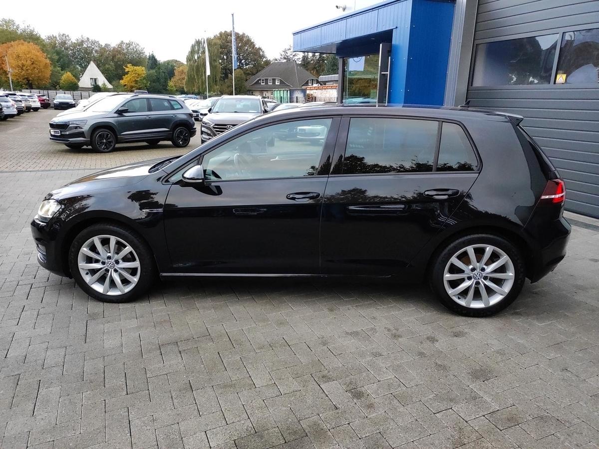 Volkswagen Golf VII Lounge Bi-Xenon/ACC/Navi/SHZ/PDC