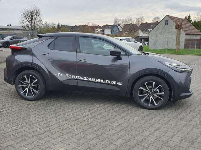 Toyota C-HR 2.0 Hybrid Team Deutschland