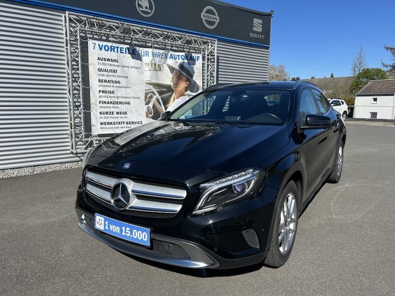 Mercedes-Benz GLA 220 CDI 7G-DCT URBAN AUTOM*KLIMA*SHZG*NAVI*BTH*XENON*PDC